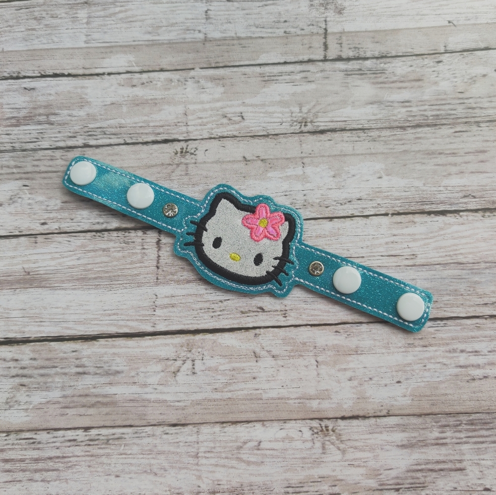 Hello Kitty ear saver mask extender